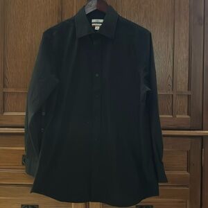 EUC Croft & Barrow 16 (32/33) men’s Classic Fit button down dress shirt